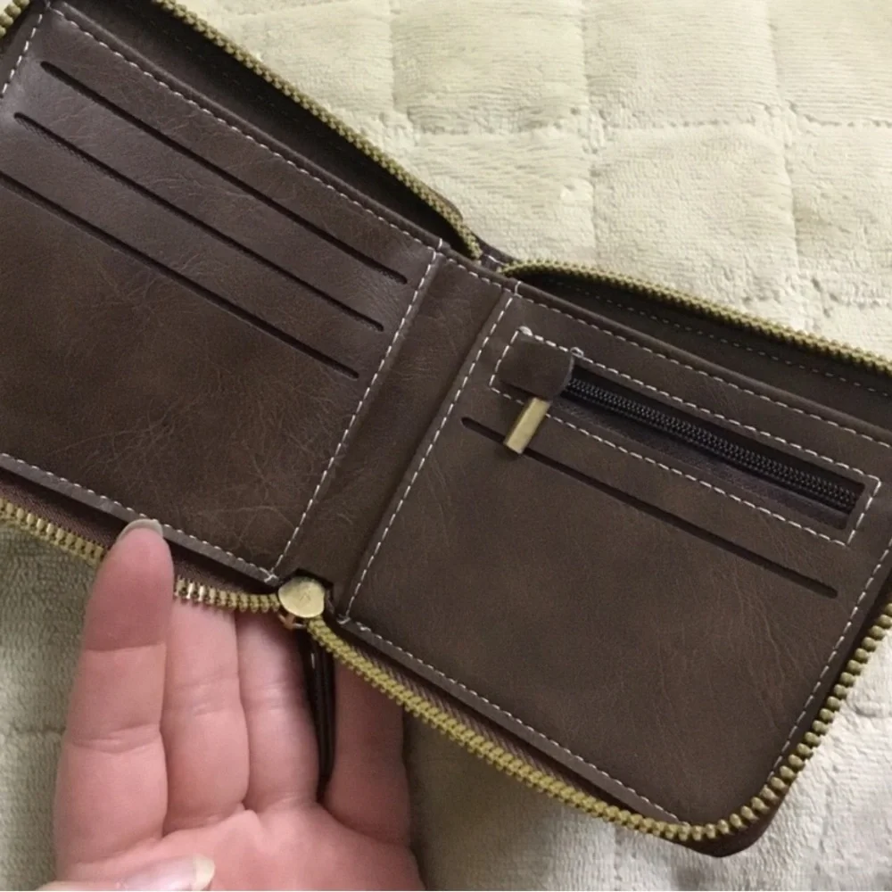 Simple Zipper and Snap Closure Wallet